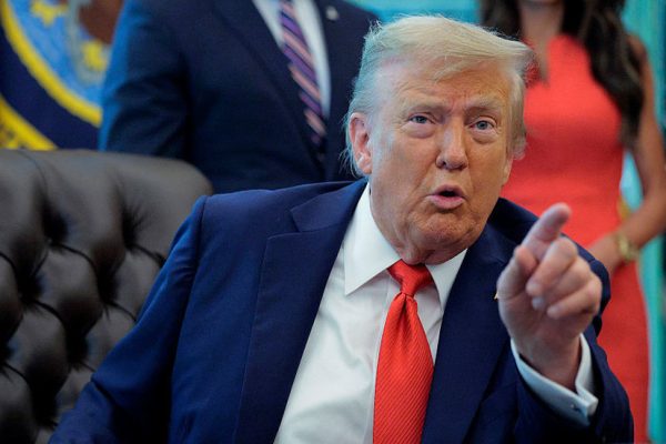 Trump Slams India’s Trade Ties After Modi Meets Putin and Xi