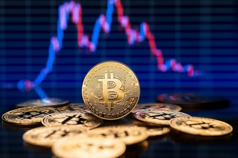 Bitcoin’s Dip While Stocks and Gold Soar: A Shift in Perspective?