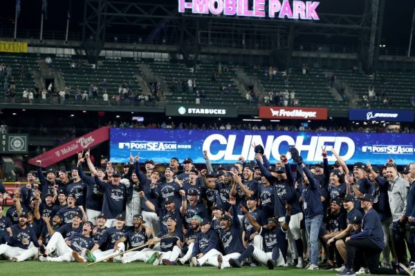 Mariners Secure Playoff Berth, Eyeing AL West Crown!
